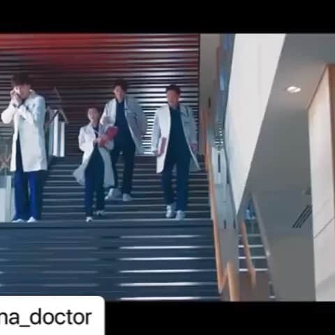 西尾まりのインスタグラム：「#Repost @nakuna_doctor with @make_repost ・・・ .  ／  ティザー第1弾解禁🎉💓  ＼  #泣くな研修医 の 予告映像が解禁となりました！🥰  そして！初回放送は #4月24日土曜よる11時 に決定❕🌙.*  #白濱亜嵐 #木南晴夏  #野村周平 #柄本時生 #恒松祐里 #木村昴  .」