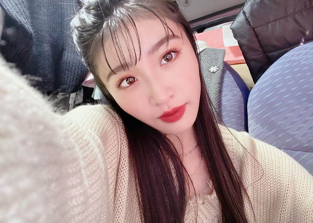 若林真帆のインスタグラム：「🌛🌛🌛 #若林真帆」