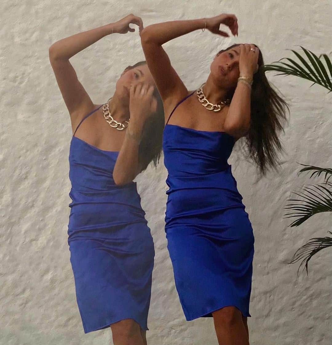 We Wore Whatのインスタグラム：「Chag Sameach 💙」