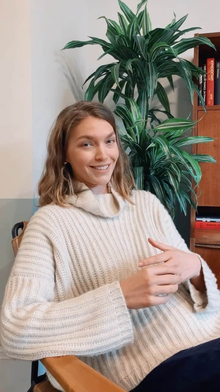 アリゾナ・ミューズのインスタグラム：「and became a Vegan of The Sea. This week I’m sharing all the reasons why eating fish is harmful to the Planet, including:  - The dangers of overfishing - What does ‘line caught’ really mean? - The truth about ‘Bycatch’ - Why we should all abstain from eating fish for 10 years - The truth about Salmon Hatcheries - Why I eat meat from regenerative farms instead - The dangers of deep sea fishing - The violent deep sea slave trades - Water toxicity’s harm on sea life - How eating farmed oysters can help the planet and carbon sinks - Why ‘locally sourced’ isn’t always a good thing - Why coastal communities must maintain their traditional rights to fishing - How Ocean Permaculture works - How to become a Vegan of the Sea  Join the #VeganOfTheSea challenge by tagging a friend in the comments, sharing this video and implementing these changes into your life 🌍  Learning resources mentioned:   Documentaries:  🎥 End of the Line 🎥 Damnation 🎥 Seaspiracy   Organisations:  🌍 @seashepherd  🌍 @greenpeace @greenpeaceuk  🌍 @bluemarinefoundation」