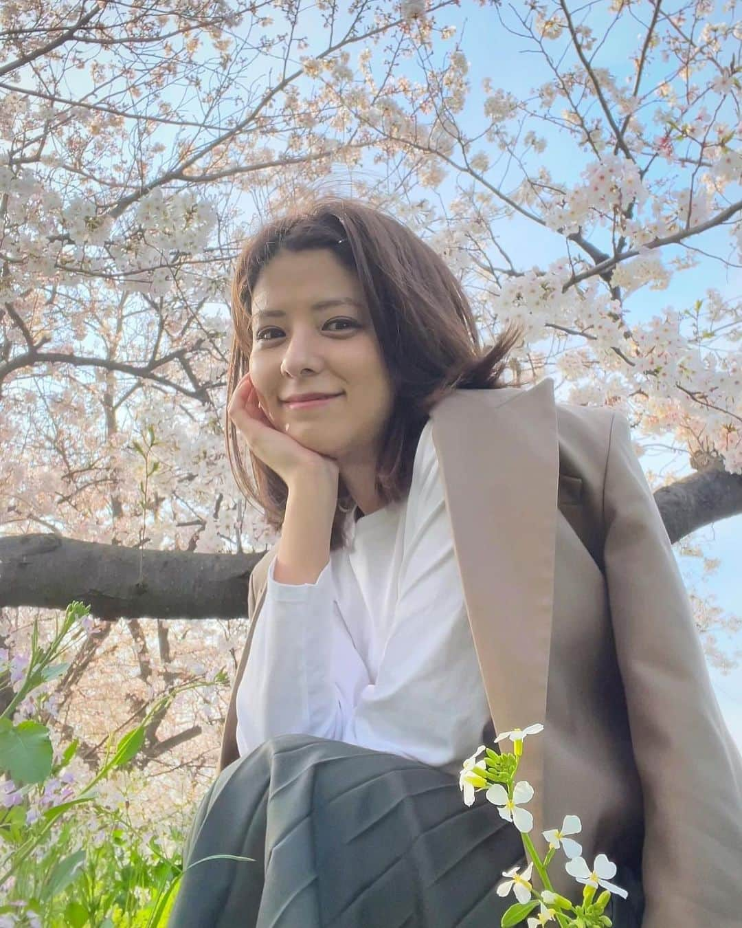 藤井美菜さんのインスタグラム写真 - (藤井美菜Instagram)「. 桜の季節🌸 벚꽃 계절🌸 The season of cherry blossom 🌸  #桜#桜2021#サクラ#さくら#벚꽃#사쿠라#sakura#cherryblossom#樱花 #🌸#美菜私服」3月28日 15時02分 - fujii_mina_0715