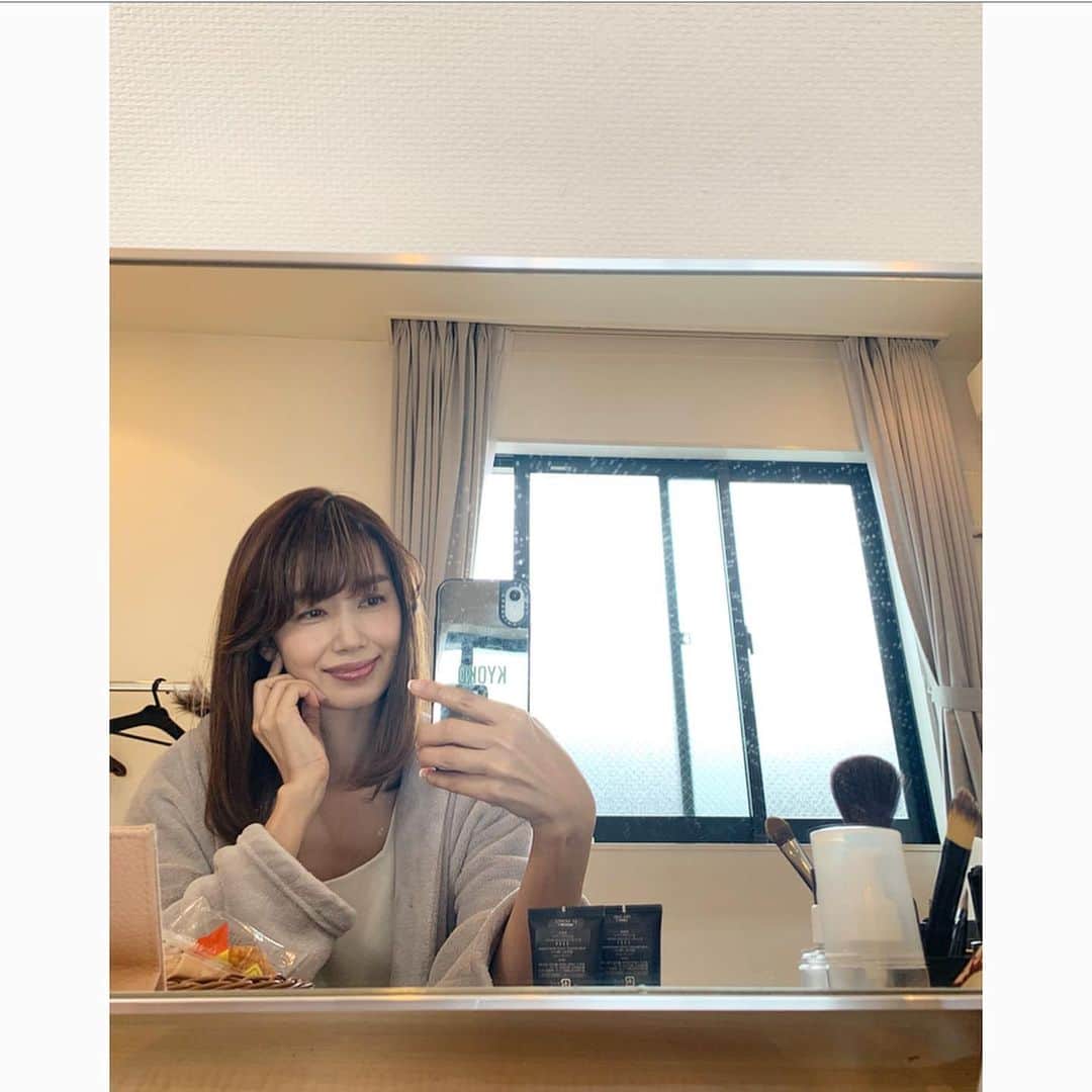 のインスタグラム：「* * 大雨だったのに スタジオ入ったとたんに 雨が止みました😅 * おやつに バターサンド 嬉しい😊」