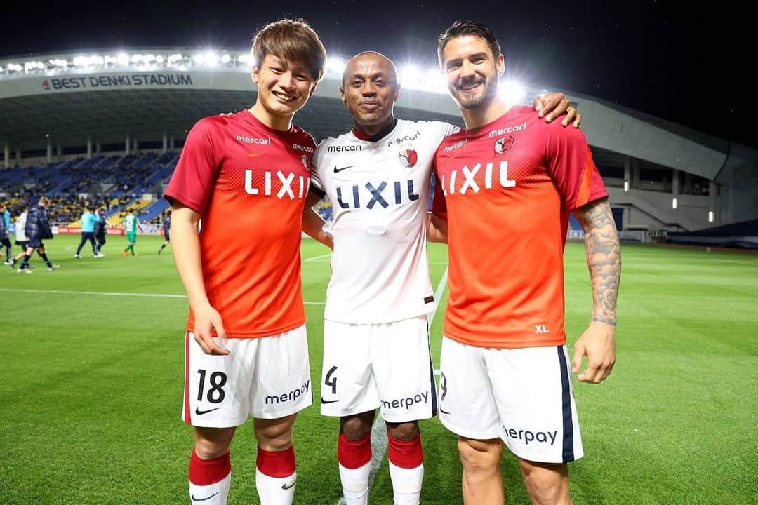 上田綺世のインスタグラム：「次はリーグ戦！  遠いところまで応援ありがとうございました。 次も一緒に戦いましょう！！  #鹿島アントラーズ #上田綺世 #18 #点取るのは気持ちがいい」