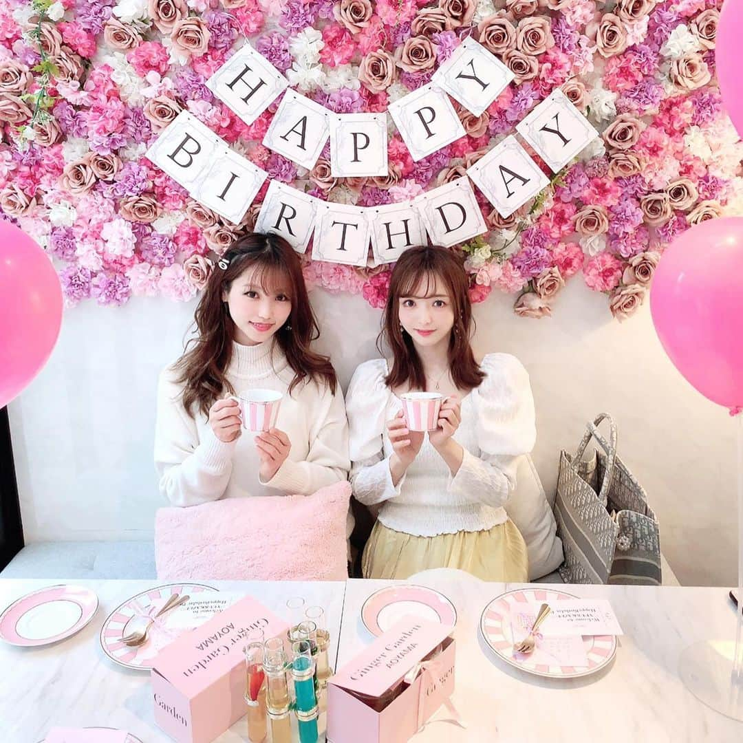 ゆうたむさんのインスタグラム写真 - (ゆうたむInstagram)「🎂🎂🎂 . . . 🎀ʜᴀᴘᴘʏ ʙɪʀᴛʜᴅᴀʏ ᴛᴏ ᴍᴇ🎀 . 今年もお誕生日無事迎えました😊！！！ 嬉しいです😳💓 . . お祝いしてもらったお店が可愛すぎる🥺🌹🌹 . . 毎年お祝いしてくれる大事なお友達に感謝🥲 @sakura_asumin  and ゆっち✌️😊 . . かずちぃ　@kazue.akita  と今年も一緒にお祝いしてもらえてhappy💓 . #happybirthday  #ありがとう」3月4日 23時49分 - yuutamu_non