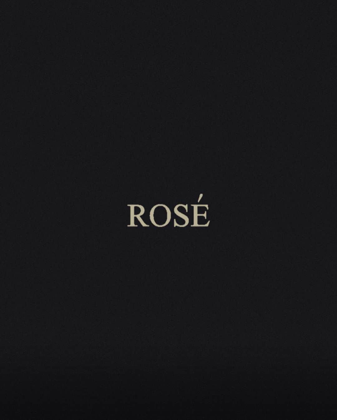 BLACKPINKさんのインスタグラム写真 - (BLACKPINKInstagram)「#ROSÉ #로제 #BLACKPINK #블랙핑크 #FirstSingleAlbum #R #TITLE #OnTheGround #20210312_0amEST #20210312_2pmKST #RELEASE #YG」3月5日 0時01分 - blackpinkofficial