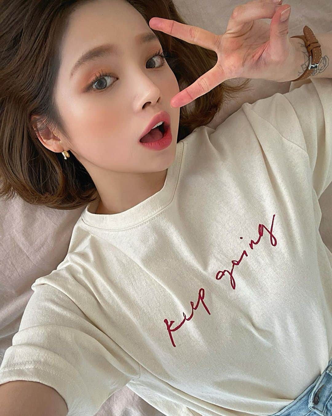 Yoonbitnaのインスタグラム：「내가 헛살았다-✌🏻😜」
