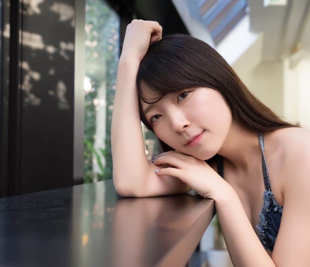 服部彩香のインスタグラム：「幸せは自分でつくる🍀 . #フリーモデル #フリーランス #被写体 #撮影会 #グラドル #グラビア  #くびれスト #美脚 #被写体 #撮影会 #撮影依頼 #仕事依頼 #ポートレート #ポートレートモデル #野外撮影  #あやかまる #服部彩香 #shotting  #portrait #japanesegirl  #cute #kawaii  #followme  #写真好きな人と繋がりたい #カメラ好きな人と繋がりたい」