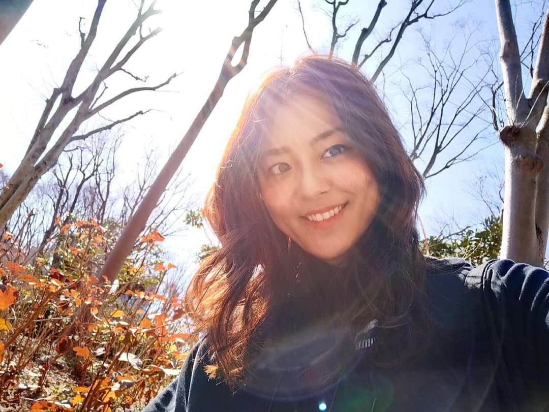 長沢美月のインスタグラム：「お日様っていいな〜☀️ 途中からポツポツきましたが…☂️ 今日も良い日でした✨また後日写真載せます🎶 #ブログ更新しました」