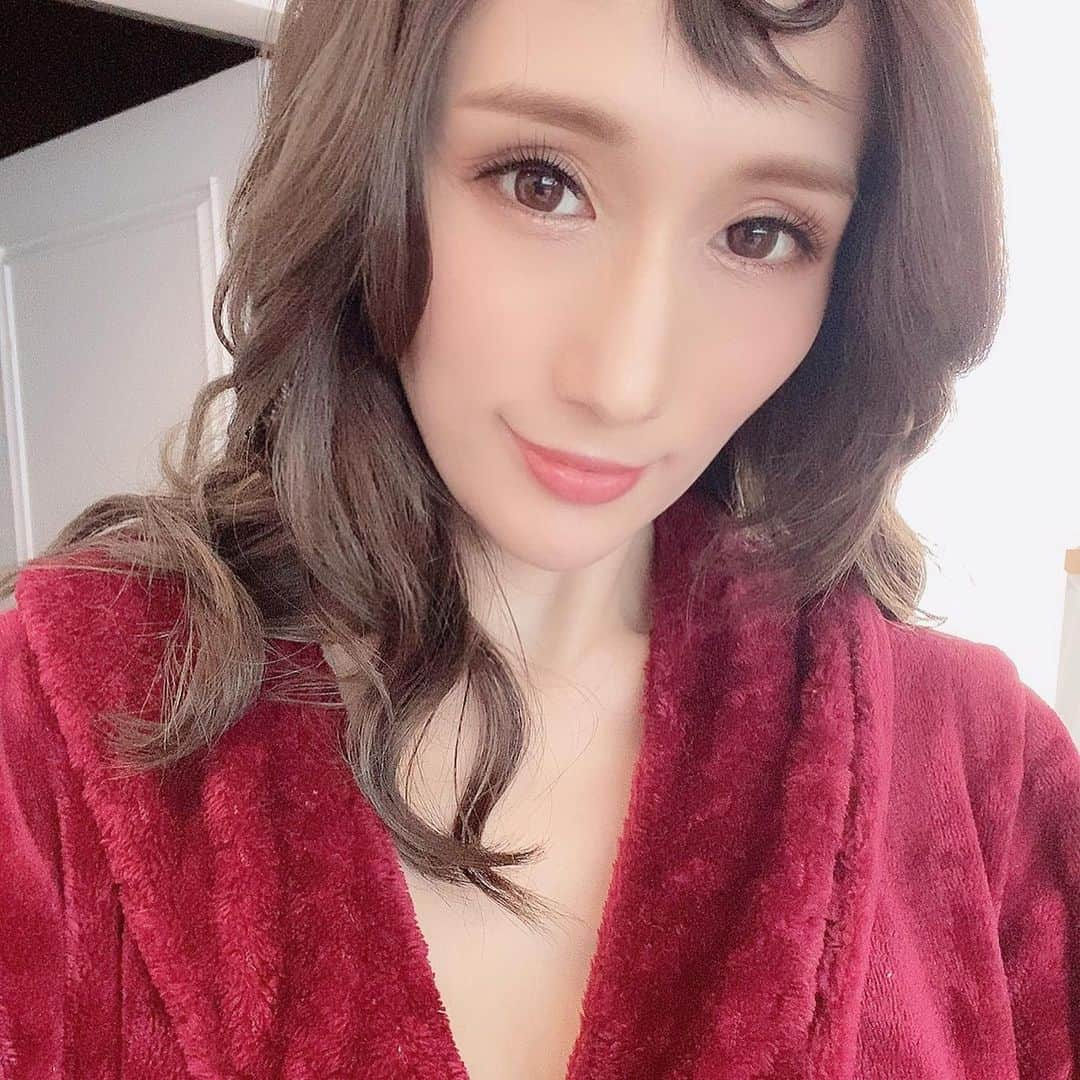 JULIAさんのインスタグラム写真 - (JULIAInstagram)「♡ Good morning 🤗 早安🥰 早上好😄」3月5日 9時49分 - julia_cmore_official