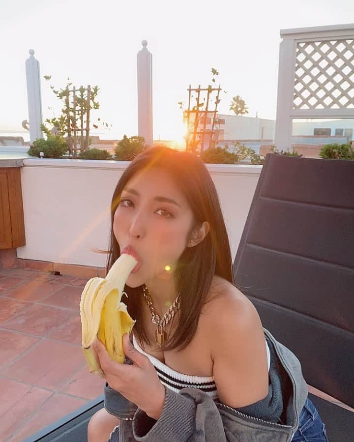 水川スミレのインスタグラム：「Only fans 🍌 Link In Bio💋  オンリーファンズ見逃すな😚 生より生がみれるよ🤪」