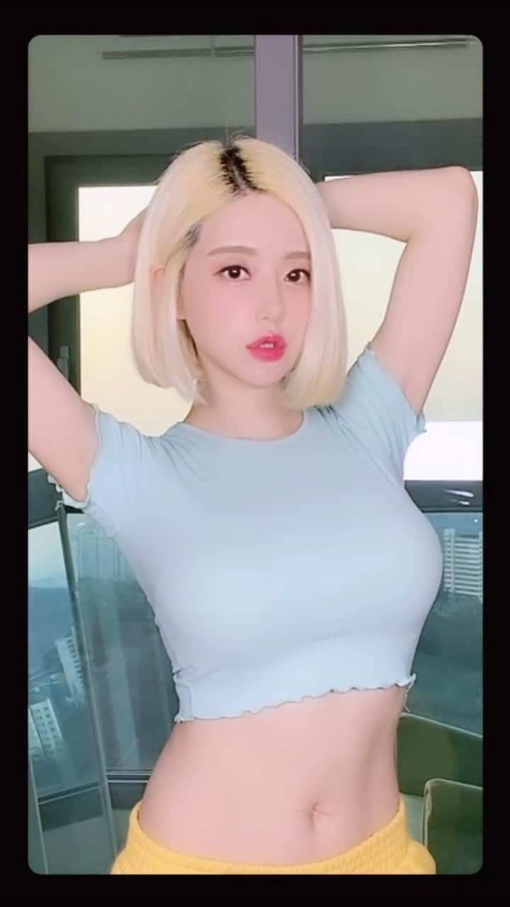 Dj Sodaのインスタグラム：「오늘 날씨 진짜 좋아~🥰🥰」