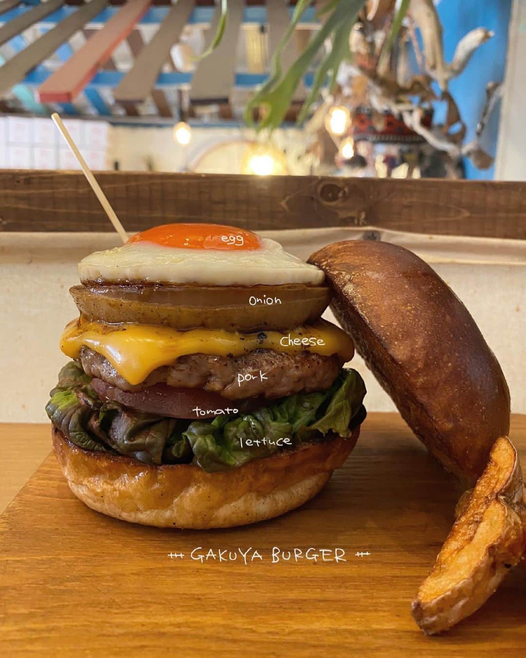 木村沙織さんのインスタグラム写真 - (木村沙織Instagram)「. ひな祭りはハンバーガーを食べました🎎✨ 美味しかった〜🤤💖 . . #ガクヤバーガー」3月5日 15時25分 - saoriiiii819