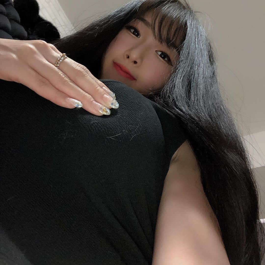のインスタグラム：「. 下からくまちん🐻💕💕💕 . . . #sexy #love #sweet #instagram #instagood #instalike #instadaily #instamood #fly #black #kpop #costume #japan #america」