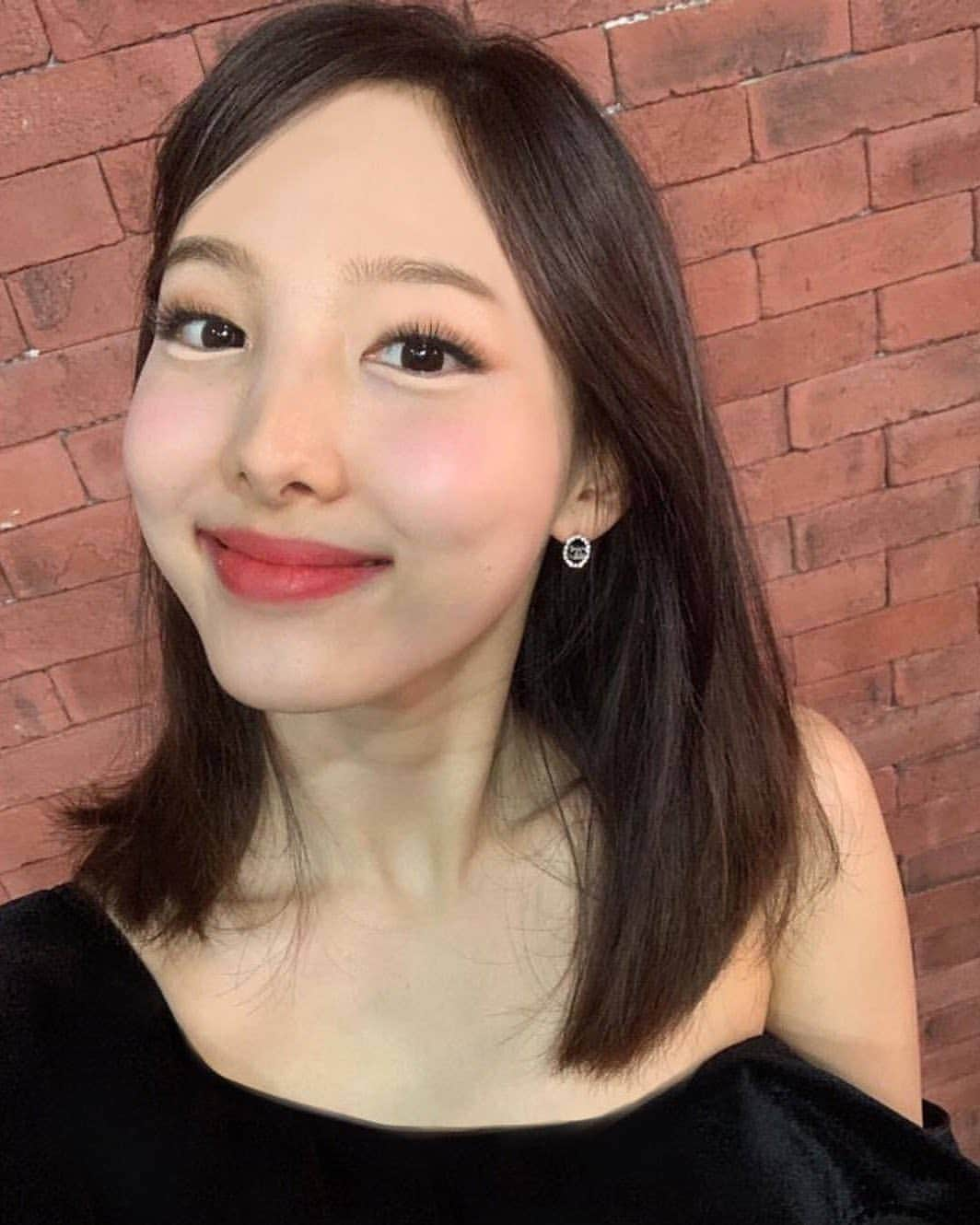 ナヨンのインスタグラム：「♪ Lovely 🥰 © owner ↬#Nayeon #TWICE #나연 #트와이스 ♡」