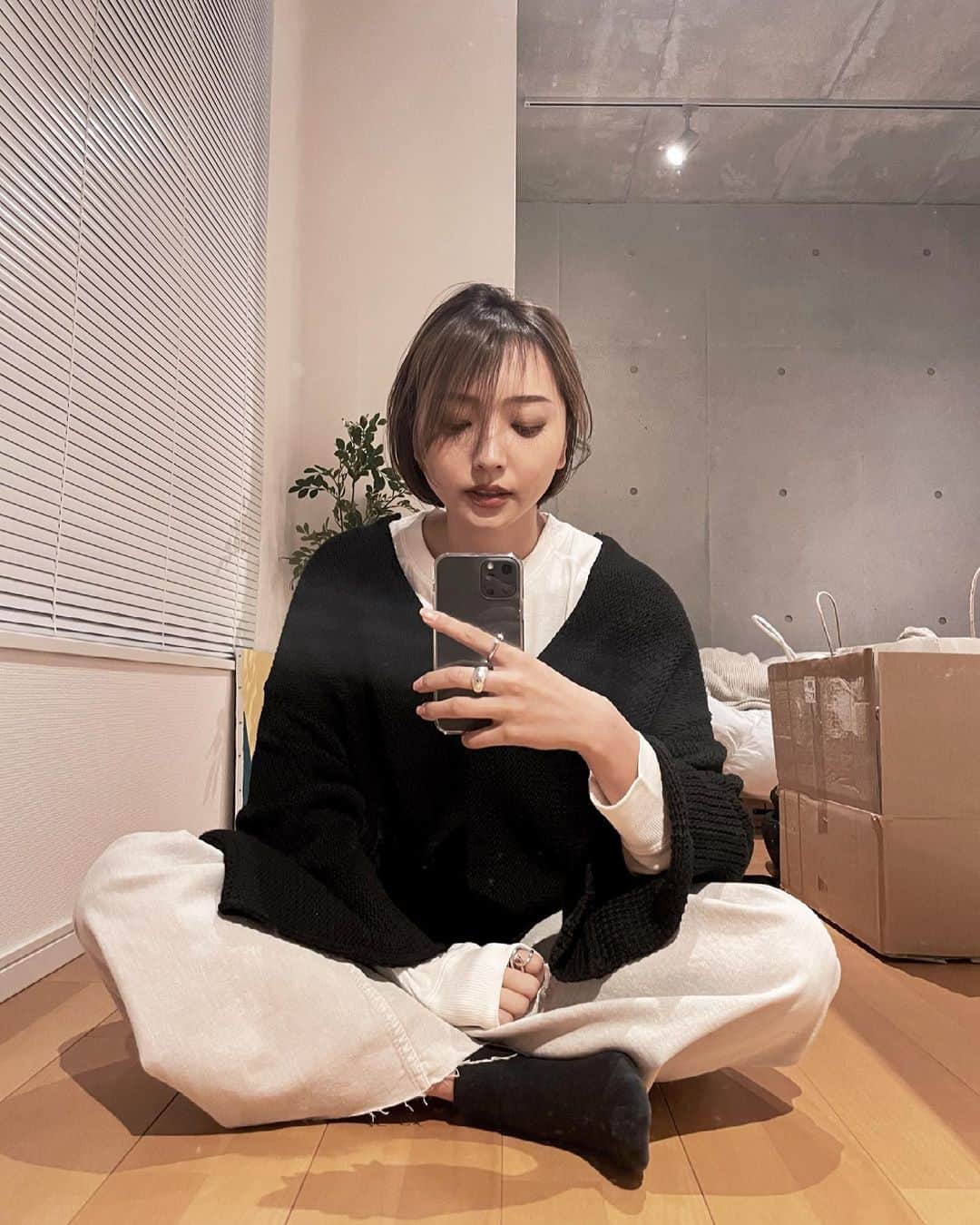 かんだまのインスタグラム：「東京に作業部屋ができました☺︎」