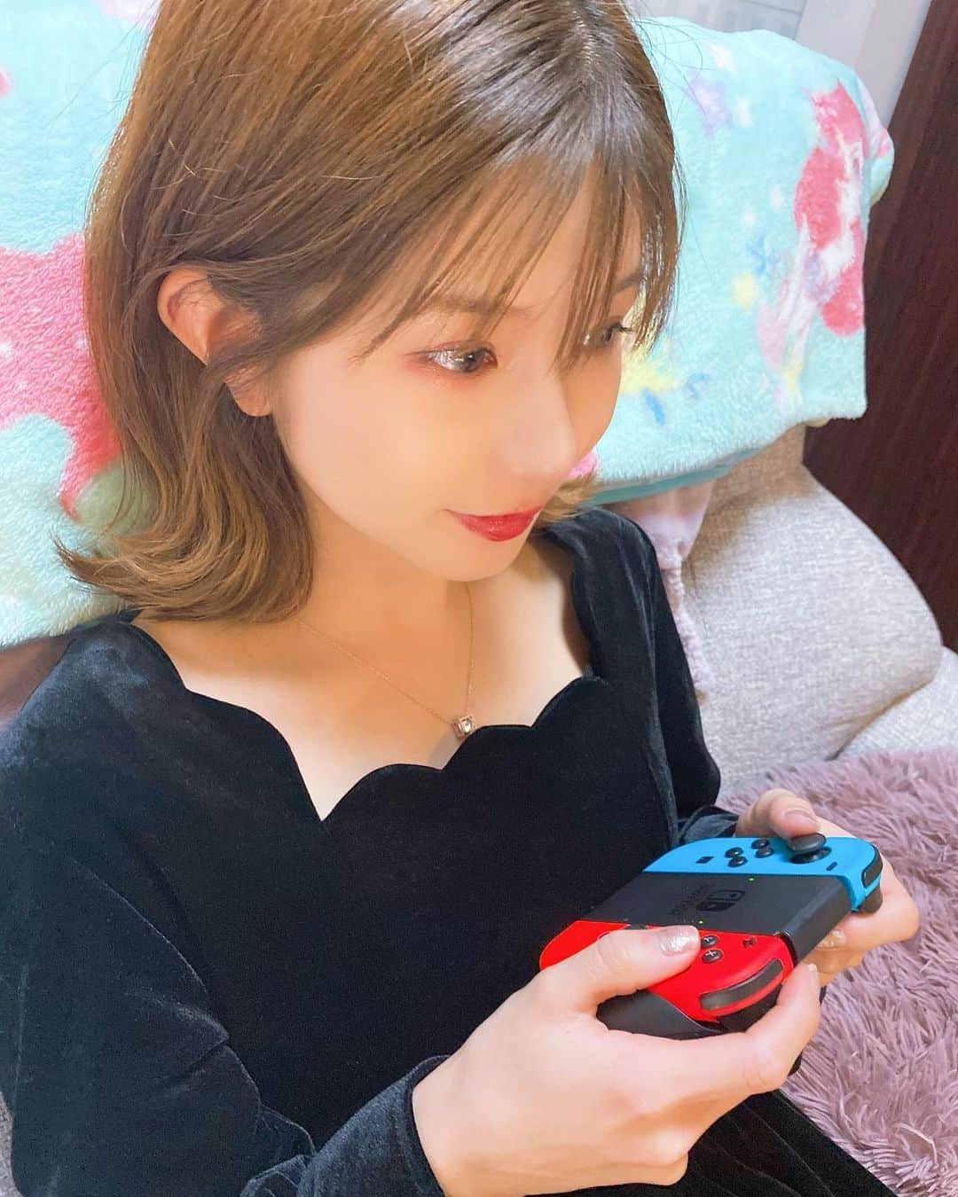 谷川愛梨のインスタグラム：「switchtime🎮」