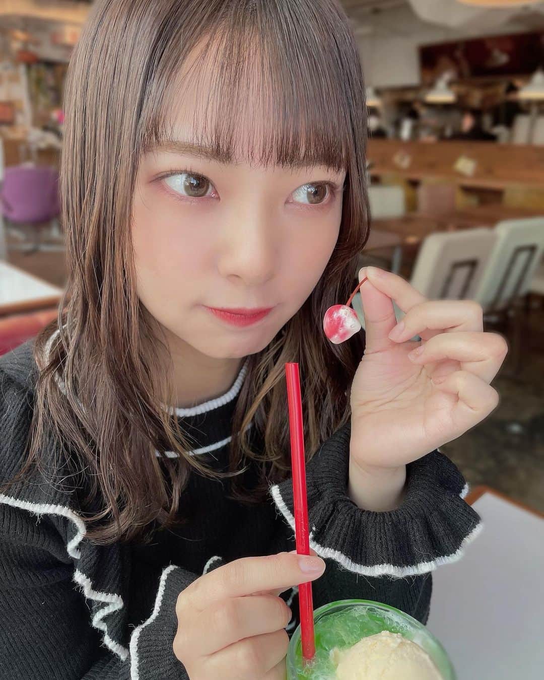 山田寿々のインスタグラム：「🍒💚」