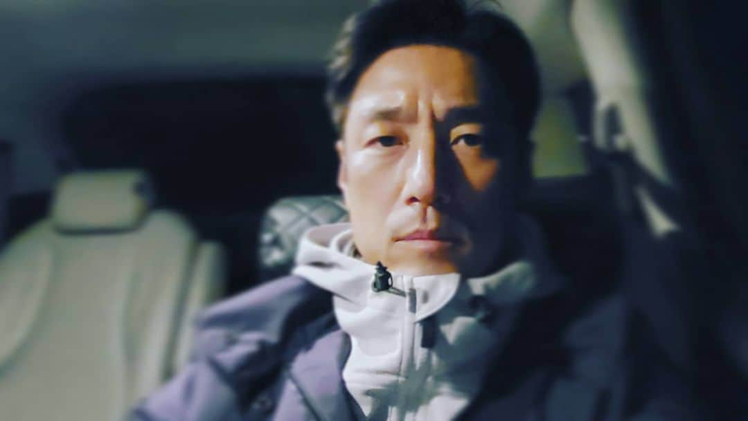 チ・ジニさんのインスタグラム写真 - (チ・ジニInstagram)「@ikkle_entertainment #퇴근🚌💨」3月5日 23時16分 - actor_jijinhee