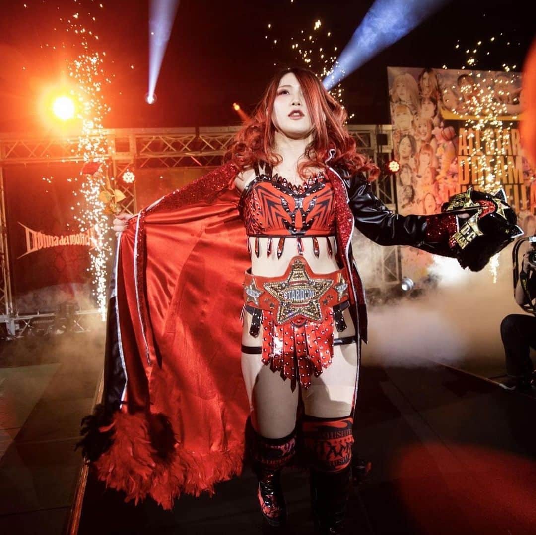 のインスタグラム：「3月3日 日本武道館 . 最高でした . 素敵な写真をありがとうございます . #QQ #STARDOM」
