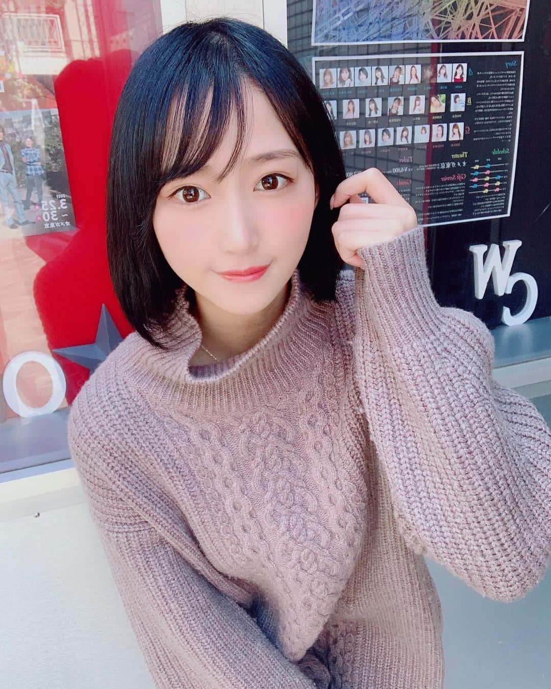 のインスタグラム：「おはよう  舞台グライフⅢは今日で千秋楽です🔥 ありがたいことに満員御礼です♡たのしむぞ！  #1日1川瀬」