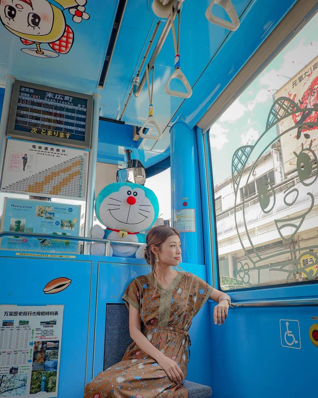 さんのインスタグラム写真 - (Instagram)「【Central Japan Virtual Tour #4】  Do we have any Doraemon fans here? Because today we are heading to Takaoka city in Toyama prefecture - the hometown of Fujiko F. Fujio, authors of the world-popular manga character!💙  With the JR Takayama-Hokuriku Area Tourist Pass, you can reach this city either by train or bus.  Take the Doraemon tram running from Takaoka Station to Koshinokata Station, and check out the Doraemon post box at Takaoka Station (and yes you can drop your letters in it!). 📮  The 3rd photo features Nousaku, a stylish craft center which is known for its tin metalwork and other amazing craft. Check out Nousaku Lab where you can hand-customize your own tin accessory using the traditional sand-casting method!  Next up we are going to a nearby prefecture that’s famous for… geisha and gold! Any guesses? ^^  Stay tuned for my next post!  #CheesieinCentralJapan #Takaoka #doraemontram #toyama #centraljapan #touristpass #doraemon」3月6日 9時18分 - cheeserland