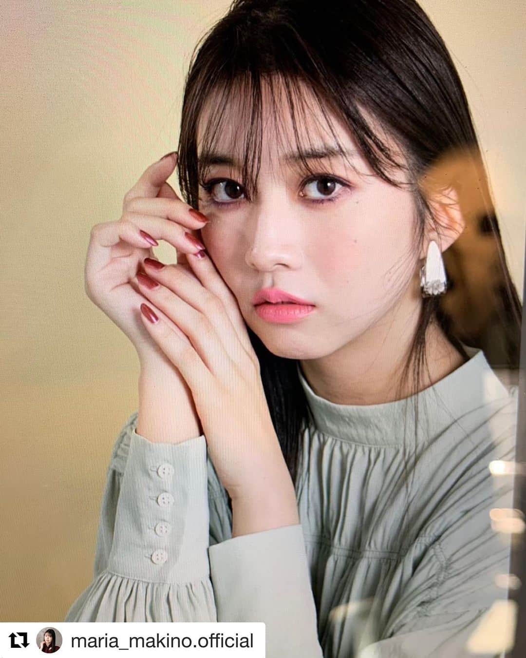 steady.のインスタグラム：「また違った真莉愛姫👸が見れますよ。  steady.5月号は発売中です😍😍😍  #steady  #ステディ　#雑誌steady  #雑誌ステディ #fashion #magazine #牧野真莉愛 #モーニング娘。 #モデル #model   #Repost @maria_makino.official with @get_repost ・・・ ♡ ♡ ✨💖steady. 4月号💖✨ 本日発売です💎 ♡ ♡  #宝島社 さん #steady. #ステディ #HelloProject #モーニング娘21 #morningmusume21 #牧野真莉愛」