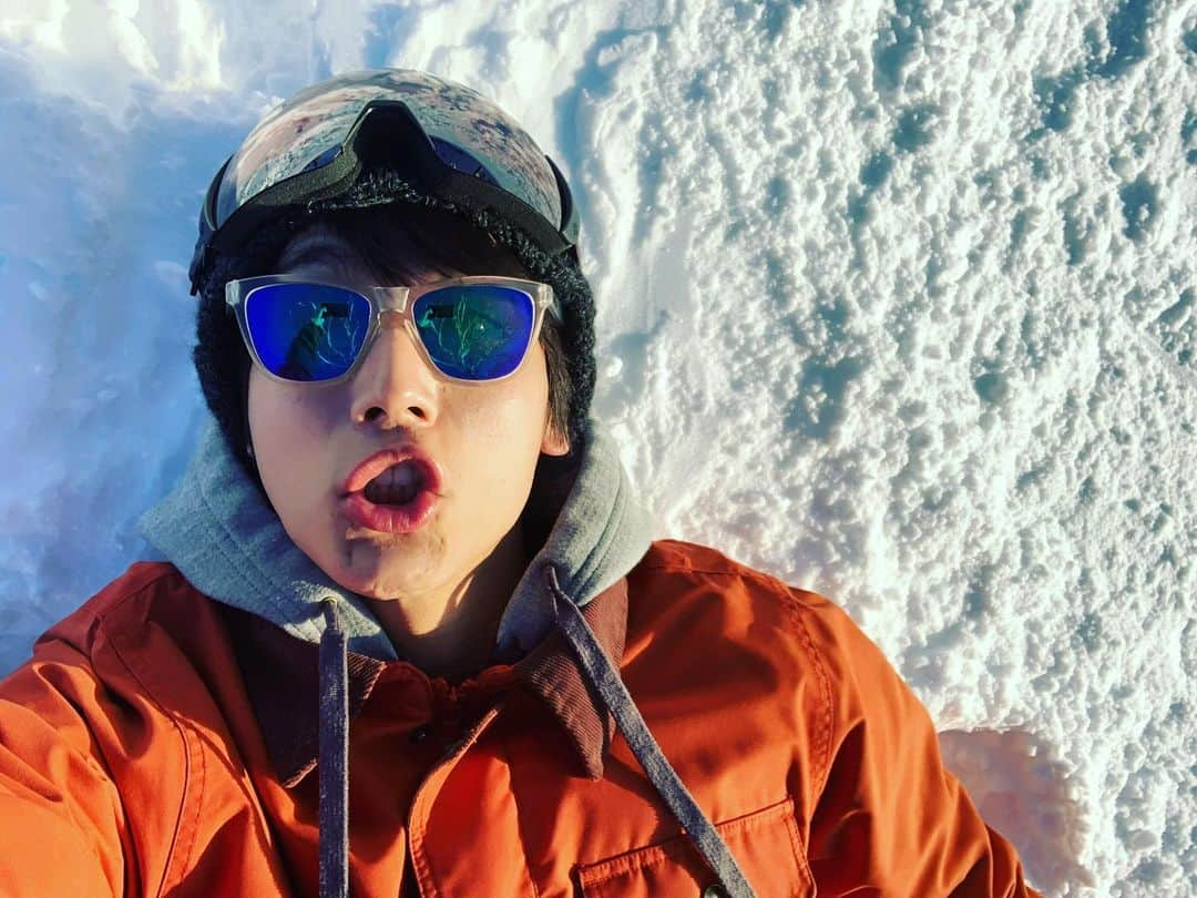 中川大志のインスタグラム：「・ 楽しかったなぁ❄️ 来年はもっと滑りたい。」