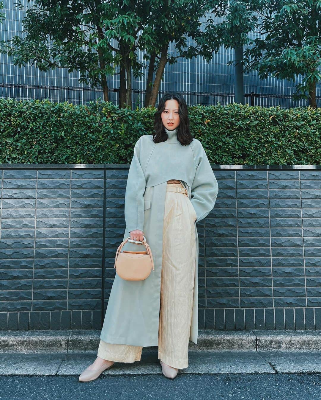 河北麻友子さんのインスタグラム写真 - (河北麻友子Instagram)「FASHION NECKLACES: FIVE TWENTY ONE CARDIGAN&JACKET: Ameri TOP&PANTS: muller of yoshiokubo  FLATS: O&B BAG: Chloé #FASHION #OOTD #麻友コーデ」3月6日 21時11分 - mayukokawakitaofficial