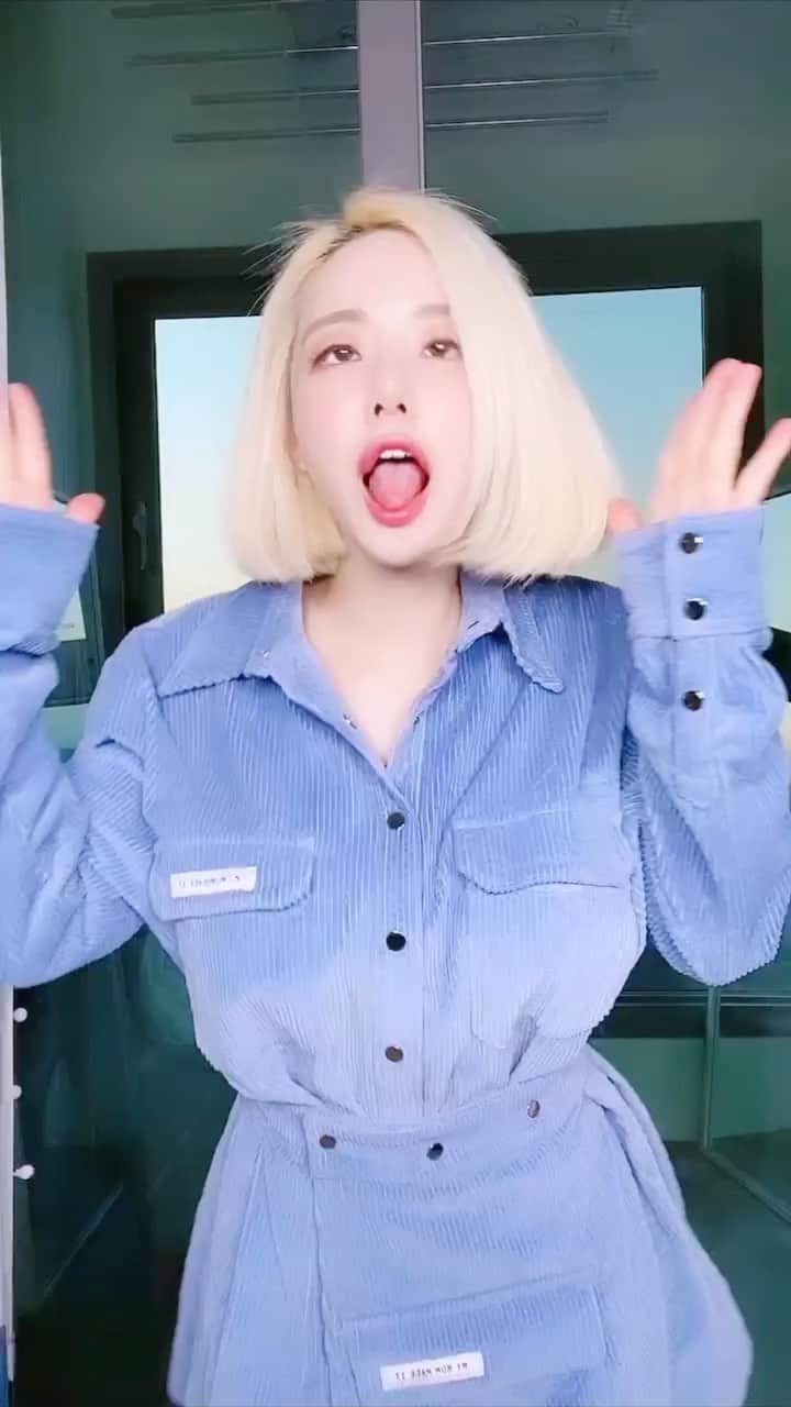 Dj Sodaのインスタグラム：「오늘은 신나는 토요일이당!!💙💙」