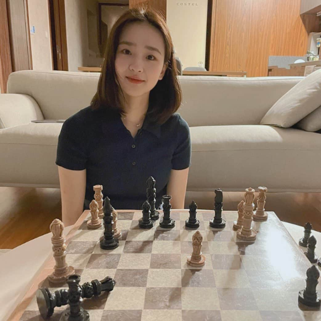 ソン・ヨンジェさんのインスタグラム写真 - (ソン・ヨンジェInstagram)「⌛️♟ 처음 이겼..다 #checkmate」3月6日 12時43分 - yeonjae_son