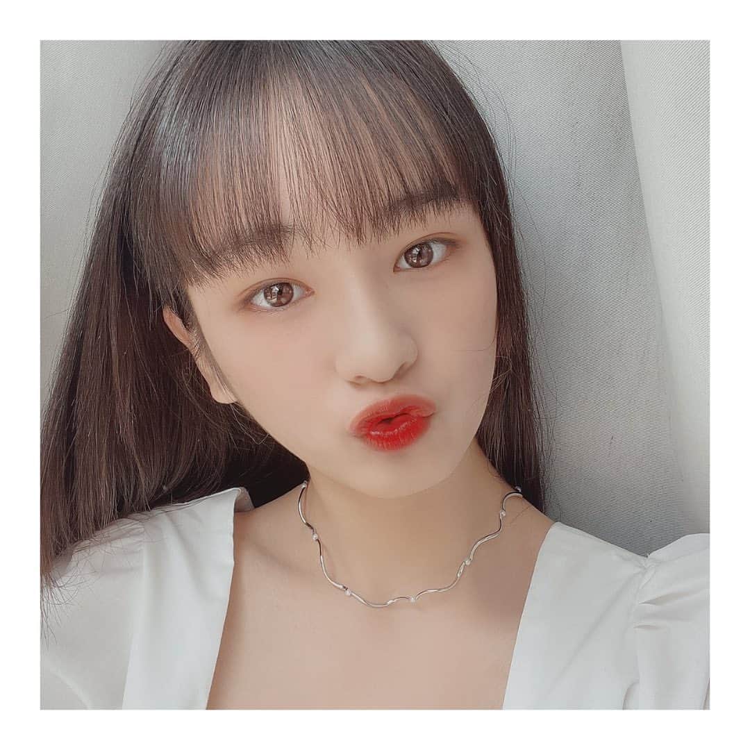 のインスタグラム：「821CAM📸- #selfie #RIKO  自撮り勉強中😘  #821honey #H821 #821 #リコ #WHO #CallMyName #japanesegirl #girlgroup #ulzzangfashion #ulzzangstyle # #커플 #메이크 #데일리메이크업 #패션 #오오티디 #팔로미 #메이크업 #셀카 #셀피 #먹방」