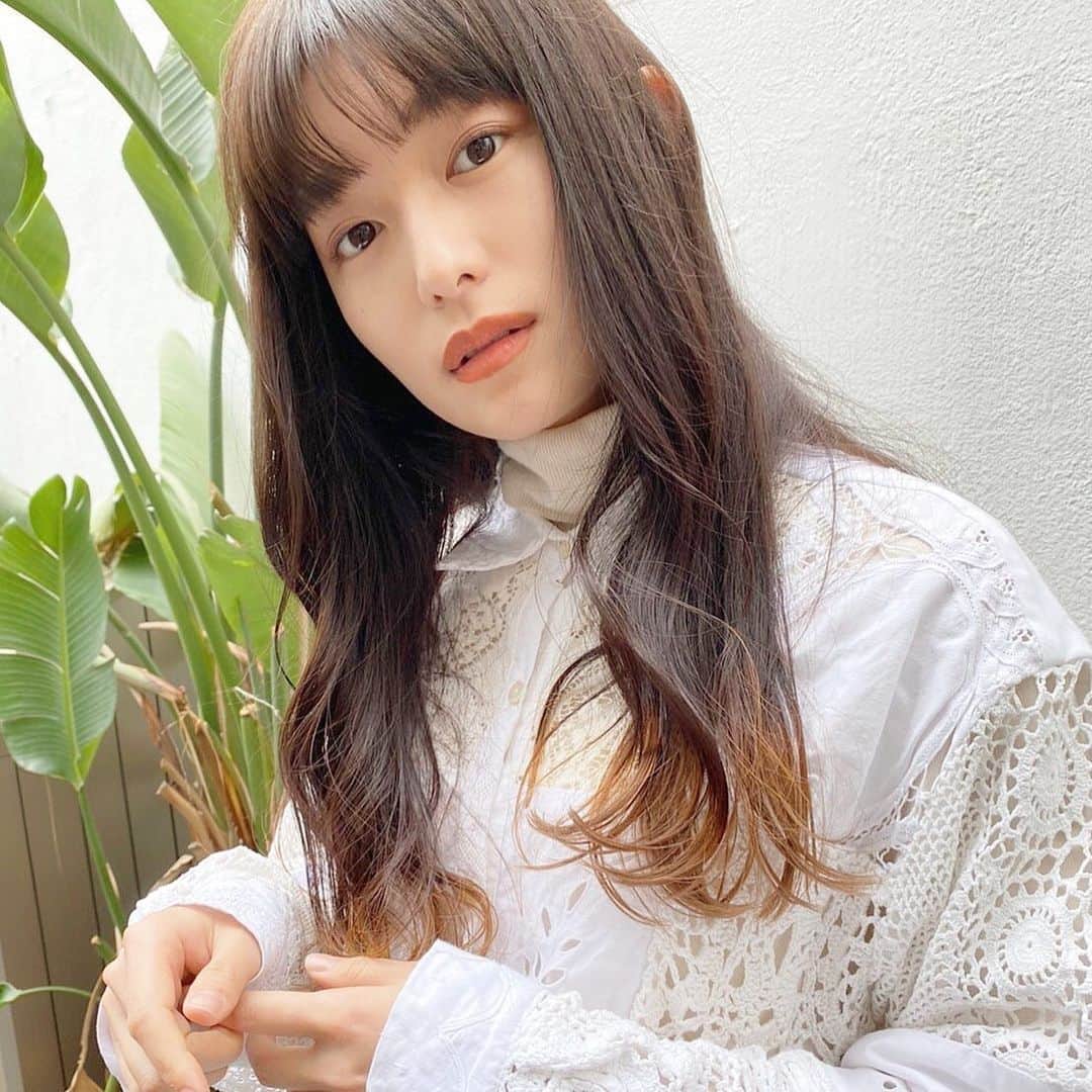 のインスタグラム：「裾カラー♡  デザインカラーお任せください☺︎🌱  #裾カラー　#グラデーションカラー　 #デザインカラー」
