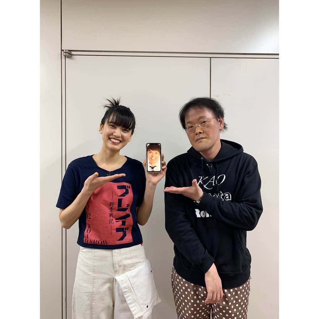 山崎紘菜さんのインスタグラム写真 - (山崎紘菜Instagram)「. 文化放送「アインシュタイン・山崎紘菜 Heat&Heart!」 本日16:00〜OAです！ (VS魂の現場で稲田さんとお会いしたときに 河井さんがいなくてさびしかったので 3人で写真とりました。なかよし♡) #文化放送 #ヒトハト」3月7日 12時46分 - hirona_yamazaki