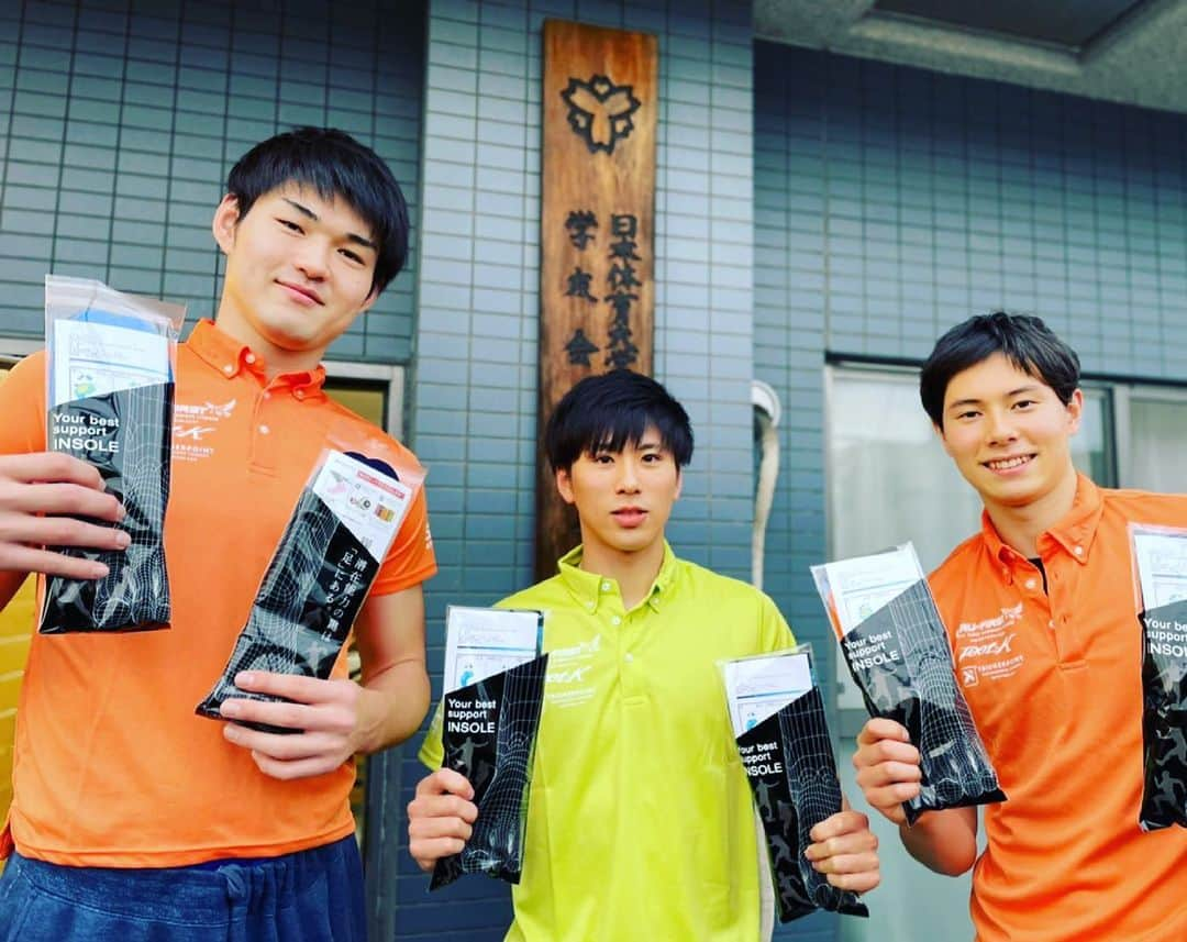 髙橋藍さんのインスタグラム写真 - (髙橋藍Instagram)「エアルファーストさんからサポートしていただきオーダーメイドで作ったオリジナルインソールが届きました。  自分の体の性質や特徴などを捉え、データを基にインソールを作っていただけます。 興味がある方は是非オリジナルインソールを作ってみて下さい。 関節痛などが解消されるなども言われています。※個人差あり  これからは体のバランスを整えインソールの力と共に、更にバレーボールの技術を磨きたいと思います！  エアルファーストさんありがとうございます！  http://www.earu-first.com/  #エアルファースト  #インソール  #オーダーメイド」3月7日 13時40分 - ran.volleyball0902