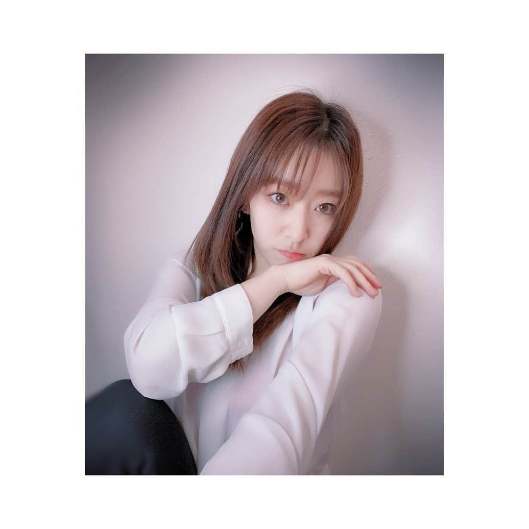 中冨杏子さんのインスタグラム写真 - (中冨杏子Instagram)「.*･ﾟ　.ﾟ･*.👑.*･ﾟ　.ﾟ･*. . さてさてさて。 リラックス〜☺️ . #私は今 #どこにいるでしょうか  #少しだけど #羽根伸ばし  #けいちょんチャンネル  #ありがとうございます」3月7日 17時46分 - anko_nakatomi