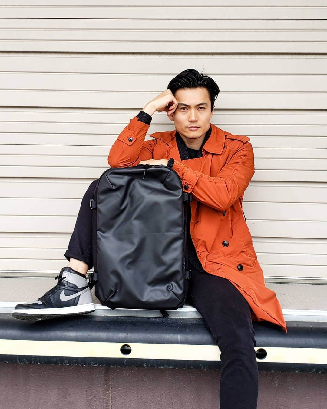 芳賀勇一さんのインスタグラム写真 - (芳賀勇一Instagram)「My awesome new Bag @wexleyjp Go check website more in details. Who wants Bag, use my coupon get 15% OFF ↓  移動の多い私に合うカバン見つけた。 サイズ調整が可能だから、突然荷物が増えても安心。ショルダーストラップは人間工学に基づいて設計してあるから、背負っていても疲れ知らず。 次の移動が楽しみになった！  6月30日まで使えるクーポンがあるから、欲しい方は使ってね🎫   #WEXLEY #TransitPack #CorduraCoatedBlack #Backpack #pr #trip #air #bag #adventure #model #actor #lifestyle  ===================== 15%OFF クーポンコード(coupon) 「yh-15」 有効期限 2021/06/30 まで =====================」3月7日 18時12分 - yuichihaga226