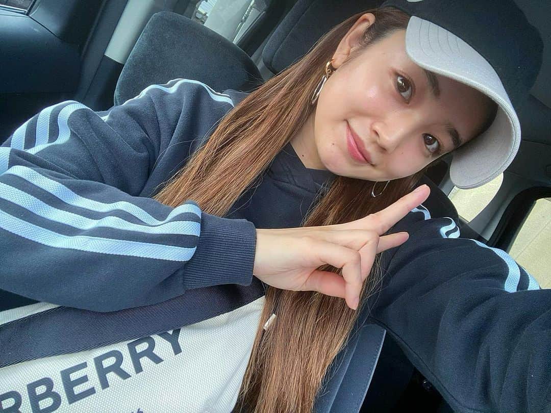 富久美玲のインスタグラム：「_ . 慣れない自撮り失礼致します🤳www . 最近、気になっていたまつ毛パーマ パリジェンヌラッシュリフト👁✨で まつ毛がグーン⤴︎と上がったので！ . その目を分かりやすく撮りたかった ・・・けど目を撮るの難しいですね🤣 . 初めてしたけど思った以上にカールも しっかりしてて本当感動しました⭕️ . 普段からメイクしない私には嬉しい ありがたい最高でしかない＼(^o^)／ (もっとメイクしなくなりそうな予感) .」