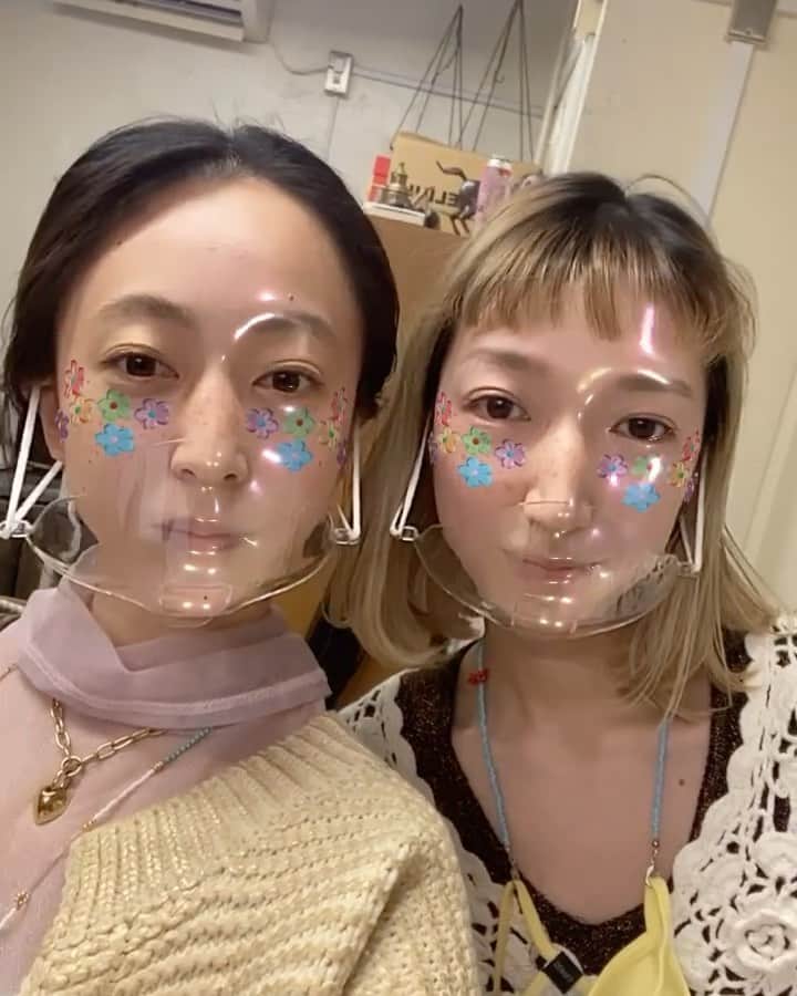 Nana Ninomiyaのインスタグラム：「初めてのマウスシールド🌞笑 @___mismiura___」