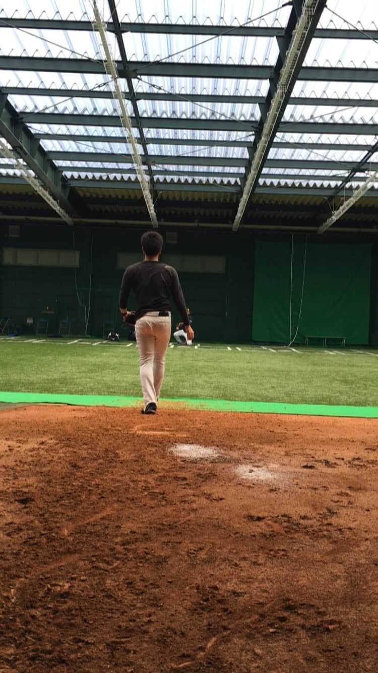 佐藤世那のインスタグラム：「全力で腕を振りたい #野球　#ピッチング #野球少年」