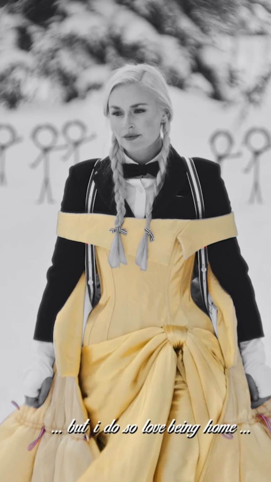 リンゼイ・ボンのインスタグラム：「I absolutely loved being a part of @thombrowne ‘s new film for his fall 2021 digital show! It was such and honor to help make his incredible vision come to life. Thank you for Thom ❤️🙏🏻🥂   Check my bio for the YouTube like as well. #thombrownefw21  @karanmitchellmua @laurapolko」