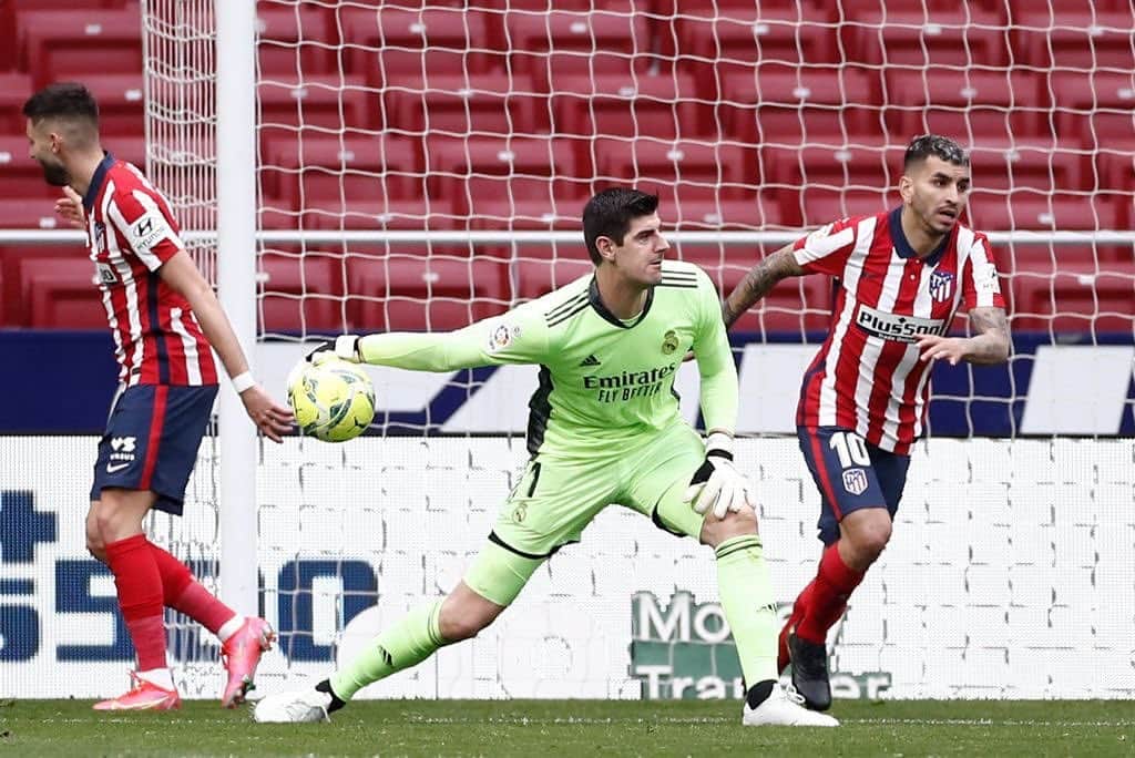 ティボ・クルトゥワのインスタグラム：「Hemos dado todo por conseguir la victoria. Nos llevamos el punto y muy buenas sensaciones para seguir en la pelea por #LaLiga! #HalaMadrid」