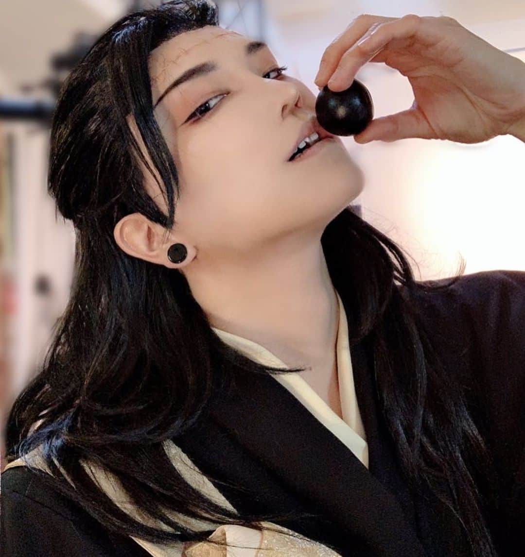 ズミさんのインスタグラム写真 - (ズミInstagram)「呪霊もらっ