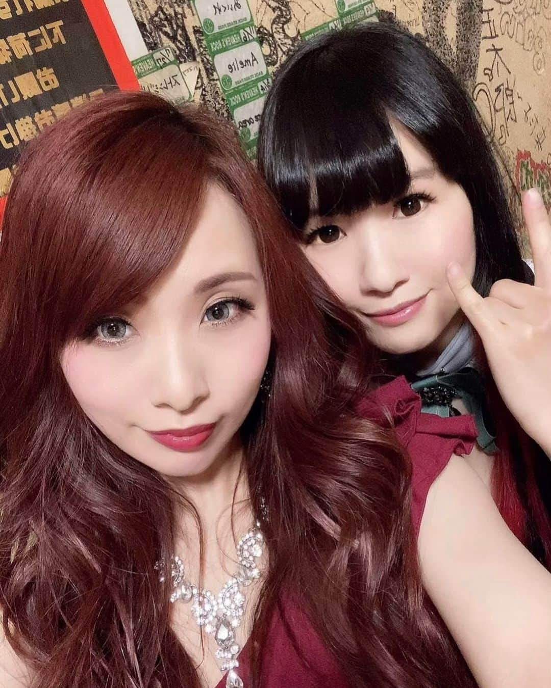 Marinaさんのインスタグラム写真 - (MarinaInstagram)「サワマリナ☺︎ いよいよツアーがスタートしました❀  #Aldious #AldiousSawa #AldiousMarina」3月8日 19時15分 - aldiousmarina