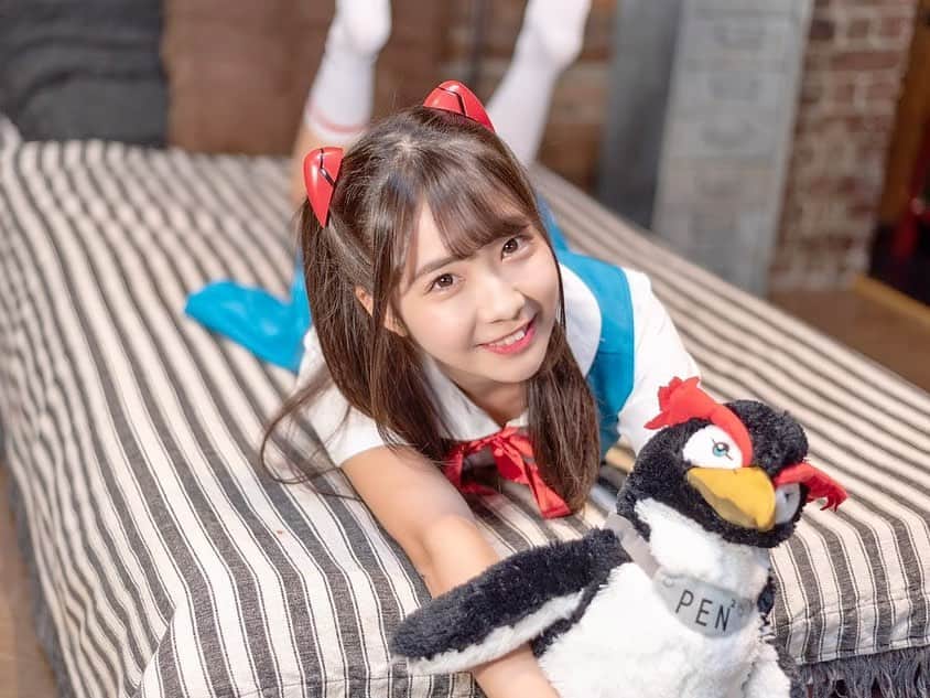 天羽希純のインスタグラム：「シン・エヴァンゲリオン劇場版:||公開日🎉  初告白なのですが実はエヴァンゲリオンのファンなのです🙇🏻‍♀️✨ 入院中も沢山元気をもらいました。  姉弟みーんなファンで、ピアノの上にはちょっとしたコレクションコーナーも🤫 けどまだまだ知らない事沢山なので教えて下さい☺️  #エヴァンゲリオン #シンエヴァンゲリオン劇場版 #シンエヴァ #アスカ #式波アスカラングレー #アスカラングレー  #エヴァンゲリオンコスプレ #コスプレ #cosplay #cosplayer」