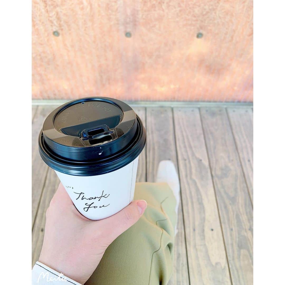 上野なつひのインスタグラム：「実はコロナ自粛でコーヒー飲みすぎてしまったせいか飲むとたまに頭痛。  なのでディカフェで頂くけど今ディカフェ置いてるとこ多くてありがたい🤎」