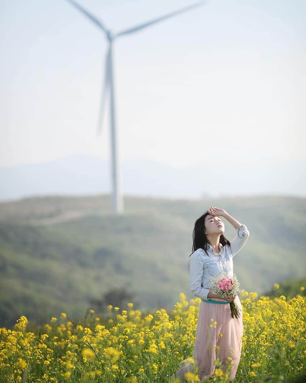 Photographer_善甫(선보)さんのインスタグラム写真 - (Photographer_善甫(선보)Instagram)「꽃이 피어나🌸  꽃시절이 돌아오겠네요   엄혹한 겨울을 이겨내고 피어나는   꽃과 함께 촬영하실 분 모십니다  #봄꽃촬영 #모델구함 #매화꽃 #벚꽃 #상호무페이 #인생사진 #감성화보 #광주 #광주광역시」3月8日 12時30分 - sunbostyle