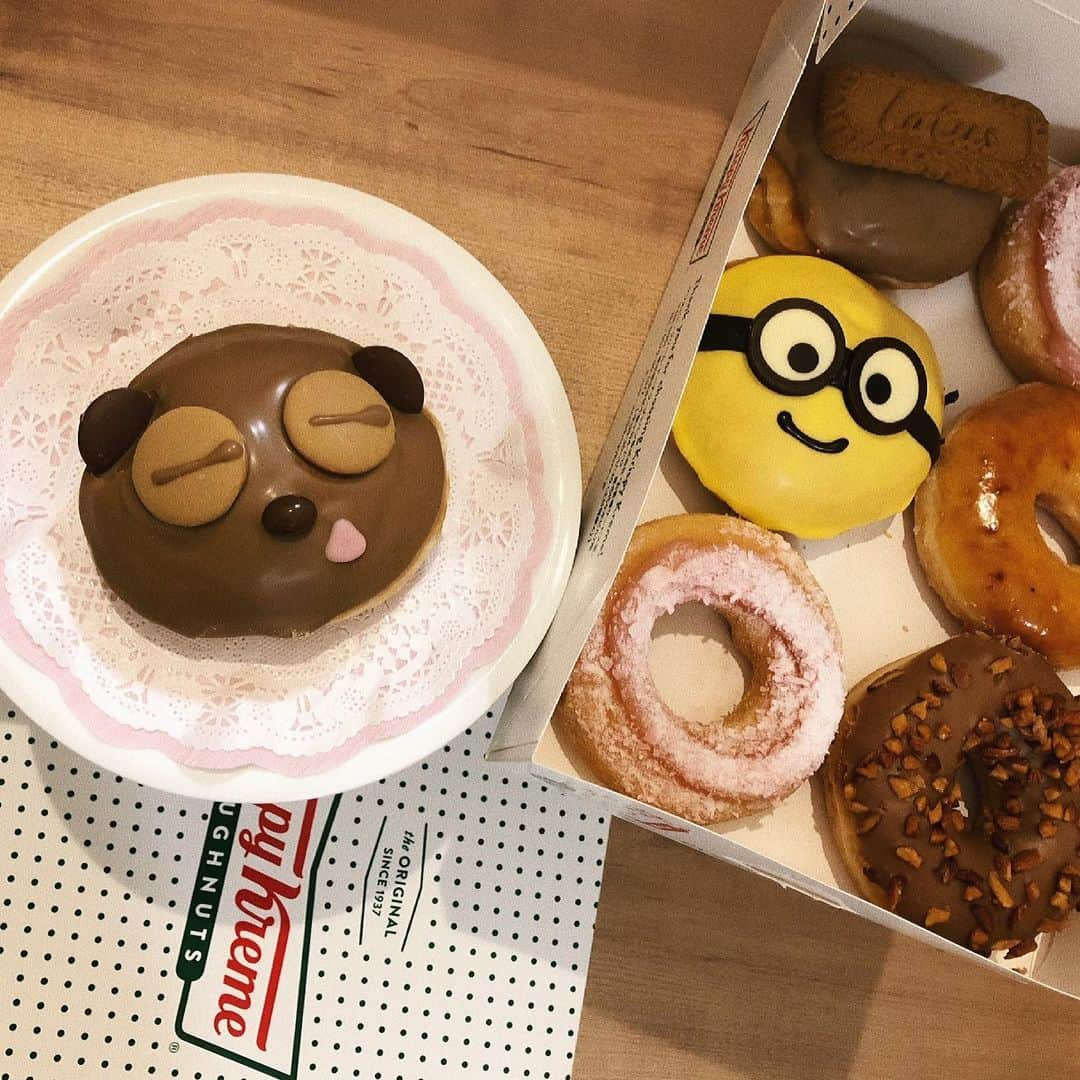 川本紗矢さんのインスタグラム写真 - (川本紗矢Instagram)「🍩💛 . #クリスピークリームドーナツ × #ミニオン ！ 5月中旬までコラボしてるみたい！カワイイ♡ . #Krispykremedoughnuts #MINION #コラボ #ボブ #ティム #ミニオンドーナツ #ドーナツ」3月8日 13時13分 - sayaya_38