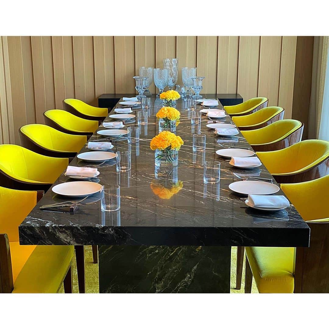 松本蘭のインスタグラム：「#happywomensday ❤️😘🙏  初めての #editionhotel #tokyo #toranomon にて #girlslunch ✨」