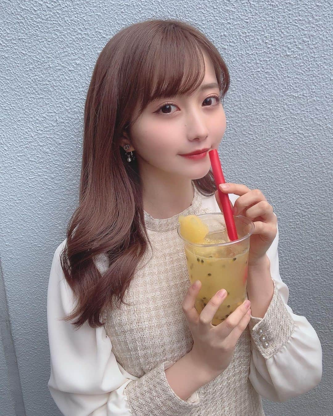 のインスタグラム：「@nishidori_parlour 🍍 味はパッションフルーツが好きでいつも頼んでる♡ ワンピースは @lily_brown_official です！」