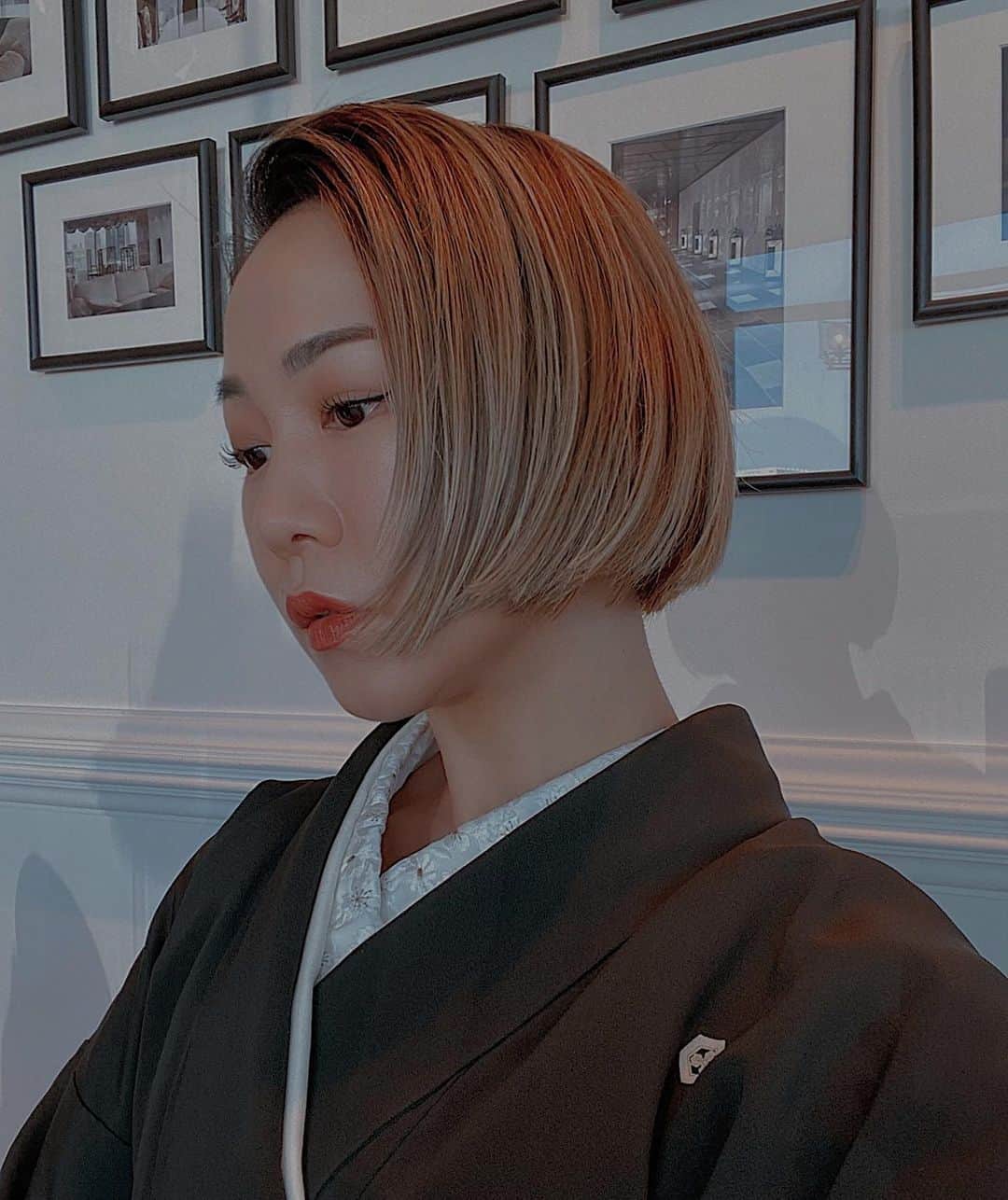 須田朱音のインスタグラム：「𝐂𝐮𝐭.﻿ ﻿ ハイライト追加して、﻿ ﻿ またまた3cmくらいカット✂︎﻿ ﻿ ﻿ 本当は、コジュニショートやりたいけど﻿ ﻿ あと5kgくらい痩せないと無理🤢﻿ ﻿ 夏には水着をショートで着たいなぁ〜﻿ ﻿ ﻿ @geny_harajuku ﻿ 担当 シゲちゃん @nisisige ﻿」